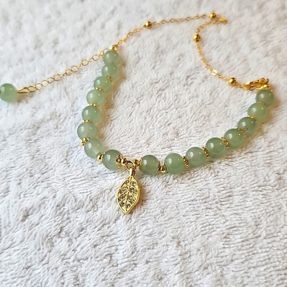 NWT Lolvmvchi 14k Gold plated Jade Butterfly Crystal Glass Adjustable Bracelet - Picture 9 of 9